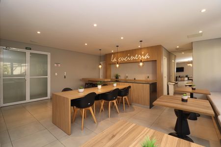 Apartamento à venda com 100m², 1 quarto e 1 vaga Apartamento à venda com 100m², 1 quarto e 1 vagaSalão de Festas