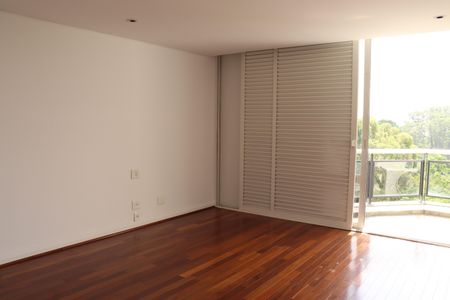 Apartamento à venda com 542m², 5 quartos e 4 vagasQuarto 3