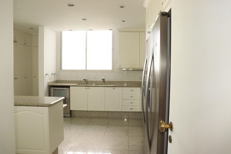 Apartamento à venda com 542m², 5 quartos e 4 vagasCozinha
