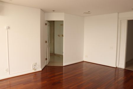 Apartamento à venda com 542m², 5 quartos e 4 vagasQuarto