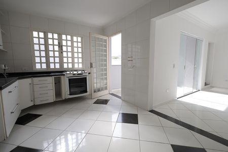 Casa para alugar com 300m², 4 quartos e 5 vagasCozinha