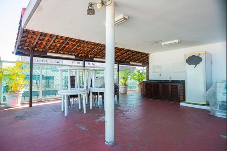 Apartamento à venda com 80m², 2 quartos e sem vagaÁrea comum - Salão de festas