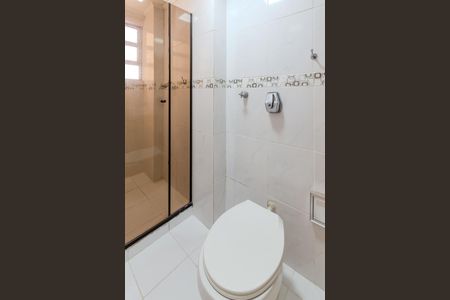 Banheiro da Suíte de apartamento à venda com 1 quarto, 40m² em Centro Histórico, Porto Alegre