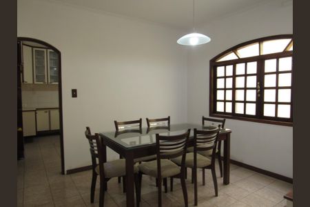 Casa à venda com 175m², 3 quartos e 2 vagasSala de Jantar