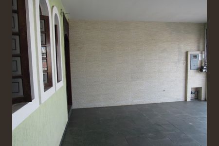 Casa à venda com 175m², 3 quartos e 2 vagasGaragem