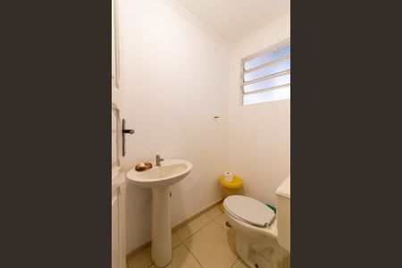 Casa à venda com 391m², 4 quartos e 2 vagasLavabo