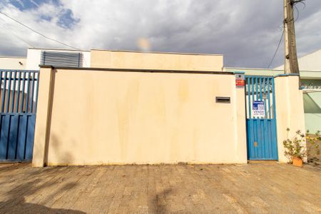 Casa à venda com 391m², 4 quartos e 2 vagasFachada