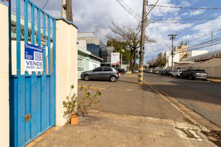 Casa à venda com 391m², 4 quartos e 2 vagasFachada