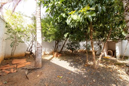 Casa à venda com 391m², 4 quartos e 2 vagasÁrea externa