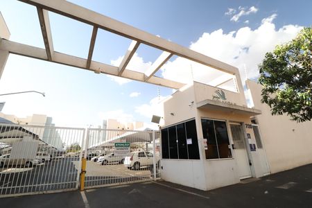 Apartamento para alugar com 47m², 2 quartos e 1 vagaFachada e portaria