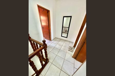 Acesso aos quartos de casa à venda com 3 quartos, 77m² em Santa Monica, Belo Horizonte