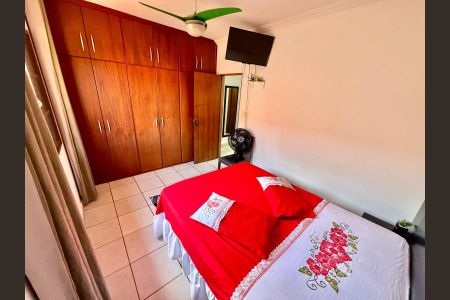 Casa à venda com 77m², 3 quartos e 1 vaga Casa à venda com 77m², 3 quartos e 1 vagaQuarto 1