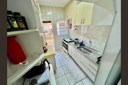 Casa à venda com 77m², 3 quartos e 1 vaga Casa à venda com 77m², 3 quartos e 1 vagaCozinha