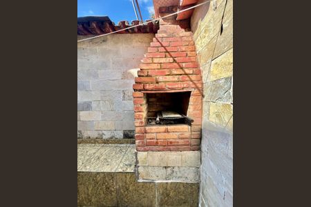 Casa à venda com 77m², 3 quartos e 1 vaga Casa à venda com 77m², 3 quartos e 1 vagaÁrea Externa - Fundos