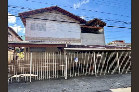 Casa à venda com 77m², 3 quartos e 1 vaga Casa à venda com 77m², 3 quartos e 1 vagaPlaca