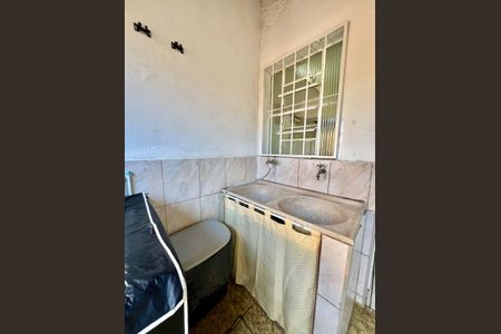 Casa à venda com 77m², 3 quartos e 1 vaga Casa à venda com 77m², 3 quartos e 1 vagaÁrea de Serviço