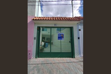 Fachada de casa à venda com 3 quartos, 112m² em Vila Liviero, São Paulo