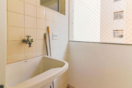 Apartamento à venda com 65m², 3 quartos e 1 vagaÁrea de Serviço