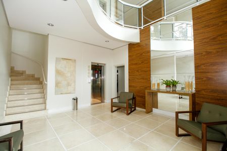 Apartamento à venda com 120m², 4 quartos e 2 vagas Apartamento à venda com 120m², 4 quartos e 2 vagasHall Social