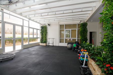 Apartamento à venda com 120m², 4 quartos e 2 vagas Apartamento à venda com 120m², 4 quartos e 2 vagasÁrea Comum - Academia
