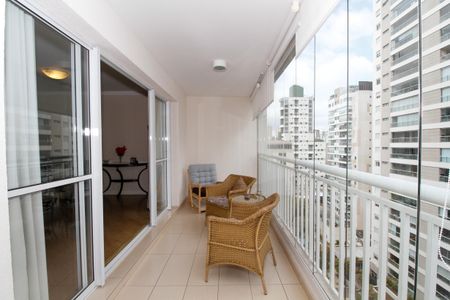 Varanda de apartamento à venda com 4 quartos, 120m² em Pinheiros, São Paulo