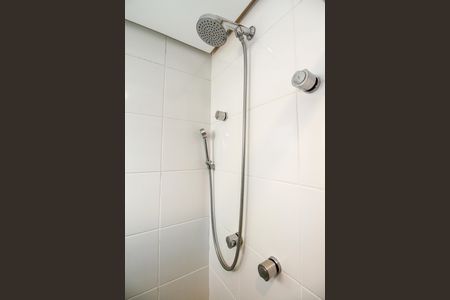 Apartamento à venda com 120m², 4 quartos e 2 vagas Apartamento à venda com 120m², 4 quartos e 2 vagasBanheiro da Suíte