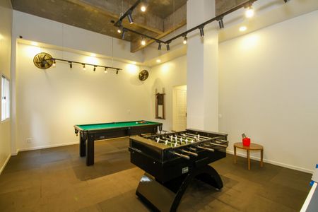 Apartamento à venda com 120m², 4 quartos e 2 vagas Apartamento à venda com 120m², 4 quartos e 2 vagasÁrea Comum - Sala de Jogos