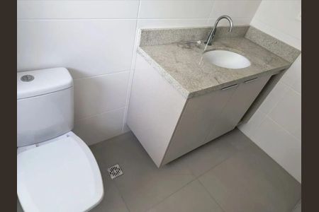 Banheiro de apartamento para alugar com 1 quarto, 52m² em Parque Residencial Aquarius, São José dos Campos