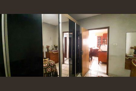 Casa para alugar com 150m², 2 quartos e 2 vagasQuarto 2