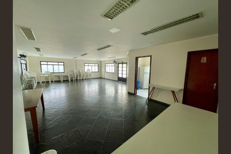 Apartamento à venda com 97m², 3 quartos e 2 vagas Apartamento à venda com 97m², 3 quartos e 2 vagasÁrea comum -Salão de Festas