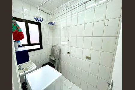 Apartamento à venda com 97m², 3 quartos e 2 vagas Apartamento à venda com 97m², 3 quartos e 2 vagasÁrea de Serviço