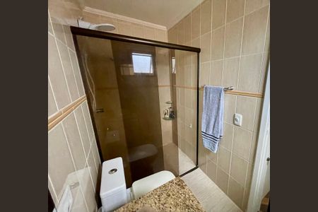 Apartamento à venda com 97m², 3 quartos e 2 vagas Apartamento à venda com 97m², 3 quartos e 2 vagasBanheiro da Suíte