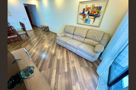 Apartamento à venda com 97m², 3 quartos e 2 vagas Apartamento à venda com 97m², 3 quartos e 2 vagasSala