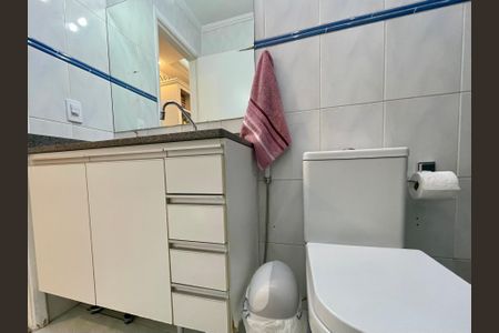 Apartamento à venda com 97m², 3 quartos e 2 vagas Apartamento à venda com 97m², 3 quartos e 2 vagasBanheiro
