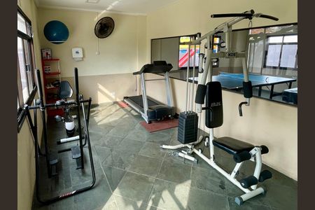 Apartamento à venda com 97m², 3 quartos e 2 vagas Apartamento à venda com 97m², 3 quartos e 2 vagasAcademia