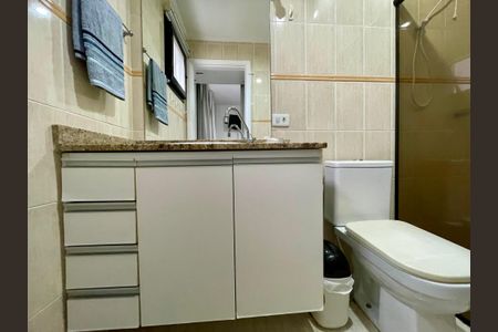 Apartamento à venda com 97m², 3 quartos e 2 vagas Apartamento à venda com 97m², 3 quartos e 2 vagasBanheiro da Suíte