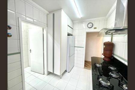 Apartamento à venda com 97m², 3 quartos e 2 vagas Apartamento à venda com 97m², 3 quartos e 2 vagasCozinha