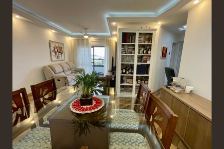 Apartamento à venda com 97m², 3 quartos e 2 vagas Apartamento à venda com 97m², 3 quartos e 2 vagasSala de Jantar
