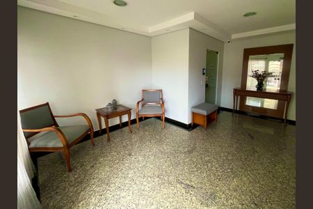 Apartamento à venda com 97m², 3 quartos e 2 vagas Apartamento à venda com 97m², 3 quartos e 2 vagasHall social