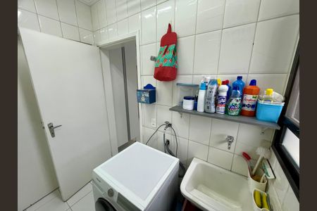 Apartamento à venda com 97m², 3 quartos e 2 vagas Apartamento à venda com 97m², 3 quartos e 2 vagasÁrea de Serviço