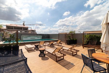 Apartamento para alugar com 24m², 1 quarto e sem vaga Apartamento para alugar com 24m², 1 quarto e sem vagaÁrea comum - Piscina