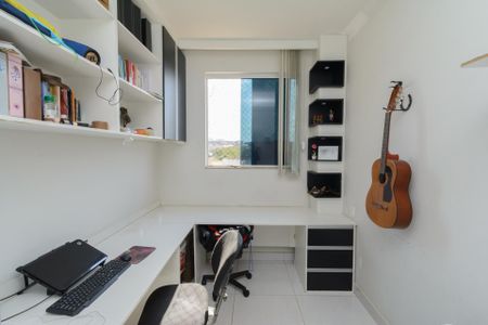 Casa à venda com 154m², 3 quartos e 2 vagasSuíte