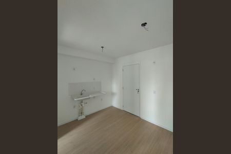 Apartamento à venda com 30m², 2 quartos e sem vaga Apartamento à venda com 30m², 2 quartos e sem vagaSala/Cozinha