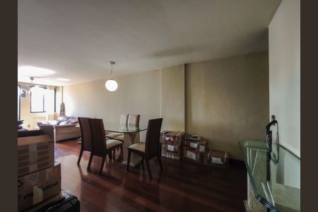 Apartamento à venda com 199m², 4 quartos e 2 vagasSala