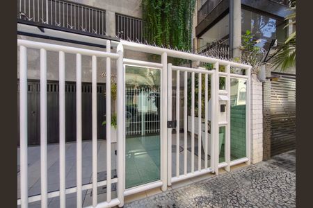 Apartamento à venda com 199m², 4 quartos e 2 vagasFachada e portaria