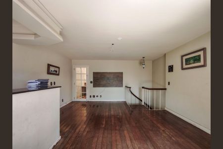 Apartamento à venda com 199m², 4 quartos e 2 vagasSala de TV