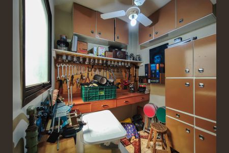 Apartamento à venda com 199m², 4 quartos e 2 vagasQuarto de Serviço