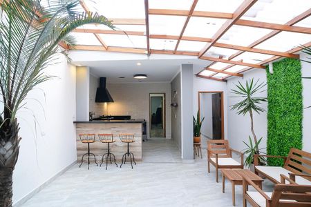 Casa à venda com 160m², 3 quartos e 2 vagasQuintal