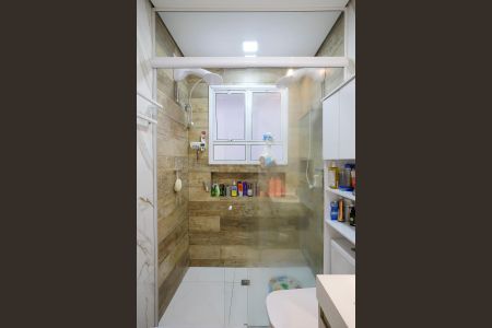 Casa à venda com 160m², 3 quartos e 2 vagasBanheiro