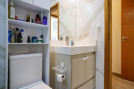 Casa à venda com 160m², 3 quartos e 2 vagasBanheiro